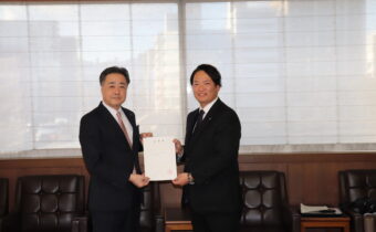 フラワーフェスティバル　委嘱書交付式